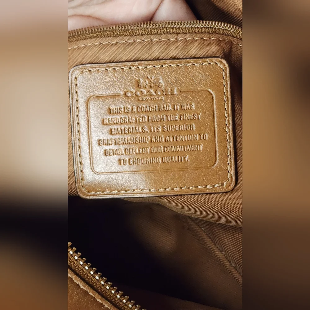 Coach Chelsea Distressed Tan Leather Shoulder Bag - Picture 11 of 14